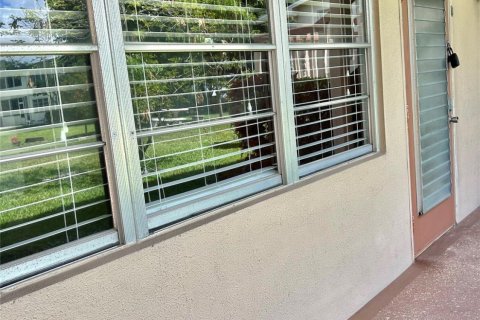 Condo in Deerfield Beach, Florida, 1 bedroom  № 1160333 - photo 14