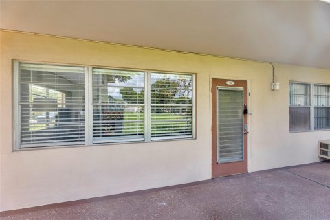 Condo in Deerfield Beach, Florida, 1 bedroom  № 1160333 - photo 19