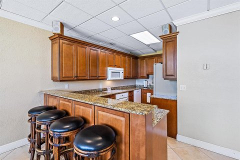 Condominio en venta en Jensen Beach, Florida, 2 dormitorios, 107.21 m2 № 408560 - foto 3