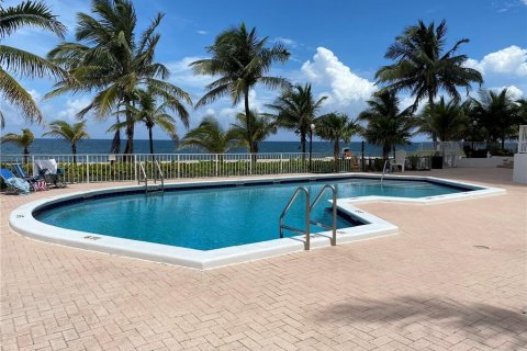 Copropriété à louer à Pompano Beach, Floride: 2 chambres, 102.19 m2 № 909951 - photo 8