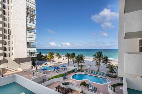 Copropriété à louer à Pompano Beach, Floride: 2 chambres, 102.19 m2 № 909951 - photo 15