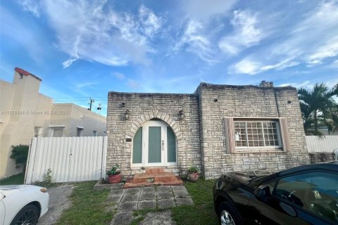 Casa en venta en Opa-locka, Florida, 3 dormitorios, 136.1 m2 № 1288876 - foto 28