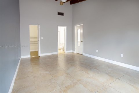 Townhouse in Pembroke Pines, Florida 2 bedrooms, 111.11 sq.m. № 836960 - photo 20