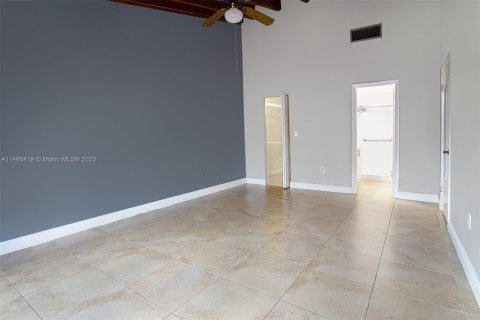 Townhouse in Pembroke Pines, Florida 2 bedrooms, 111.11 sq.m. № 836960 - photo 19