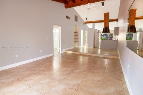 Townhouse in Pembroke Pines, Florida 2 bedrooms, 111.11 sq.m. № 836960 - photo 4