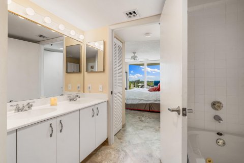 Copropriété à vendre à Hutchinson Island South, Floride: 2 chambres, 109.07 m2 № 1207376 - photo 17