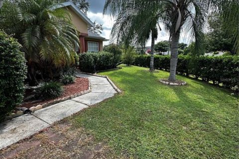 House in Kissimmee, Florida 5 bedrooms, 193.33 sq.m. № 1368360 - photo 2