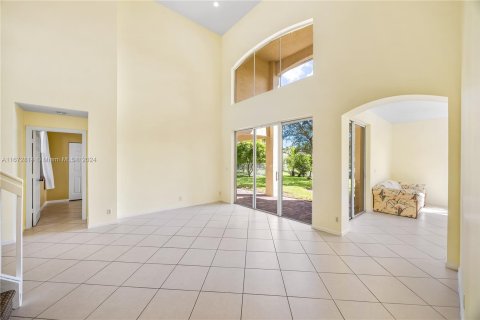 Villa ou maison à vendre à Pembroke Pines, Floride: 5 chambres, 254.74 m2 № 1397527 - photo 15