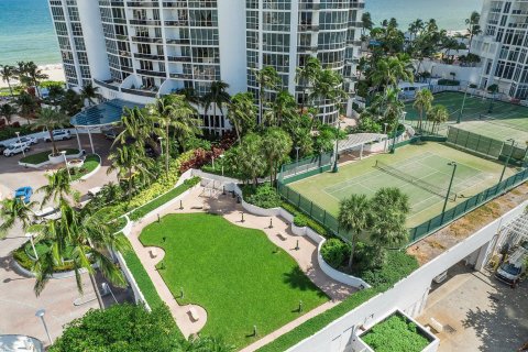 Copropriété à vendre à Sunny Isles Beach, Floride: 3 chambres, 198.9 m2 № 754386 - photo 25