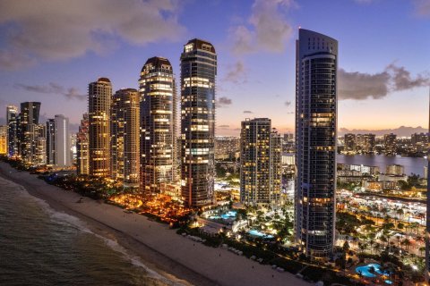 Condominio en venta en Sunny Isles Beach, Florida, 3 dormitorios, 198.9 m2 № 754386 - foto 30