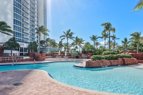 Copropriété à vendre à Sunny Isles Beach, Floride: 3 chambres, 198.9 m2 № 754386 - photo 19