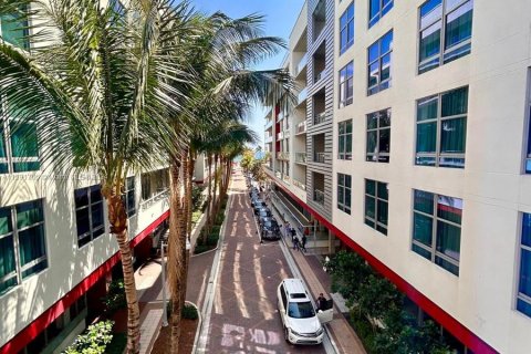 Condo in Hollywood, Florida, 1 bedroom  № 1181546 - photo 10