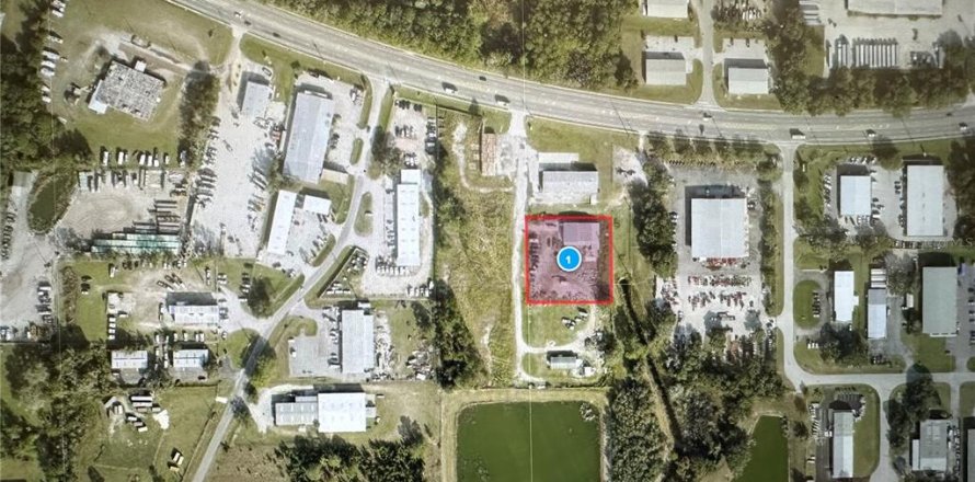 Immobilier commercial à Leesburg, Floride 20.81 m2 № 1379592