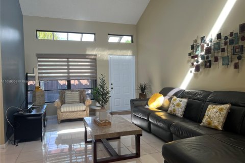 Adosado en venta en Delray Beach, Florida, 1 dormitorio, 93.37 m2 № 1364222 - foto 12