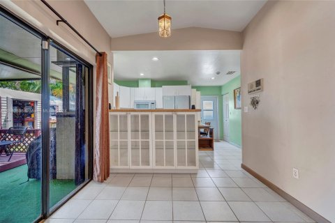 Villa ou maison à vendre à Miami, Floride: 3 chambres, 115.57 m2 № 1316432 - photo 10