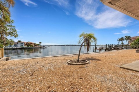 Casa en venta en Belleair Beach, Florida, 4 dormitorios, 262.91 m2 № 1400463 - foto 8