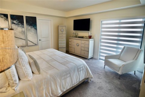 Adosado en venta en Doral, Florida, 3 dormitorios, 192.31 m2 № 1128251 - foto 26