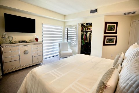 Adosado en venta en Doral, Florida, 3 dormitorios, 192.31 m2 № 1128251 - foto 25