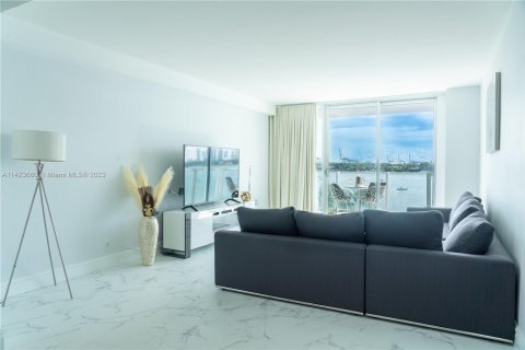 Hôtel, hôtellerie à vendre à Miami Beach, Floride: 1 chambre, 64.66 m2 № 628947 - photo 6