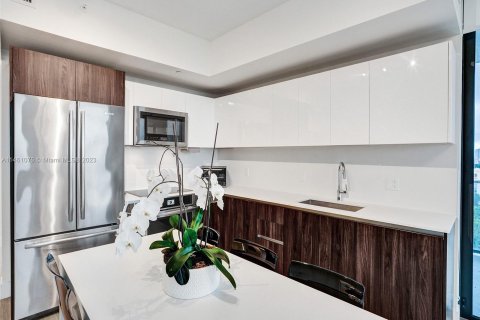 Condo in Aventura, Florida, 1 bedroom  № 743758 - photo 9