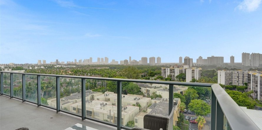 Condo in Aventura, Florida, 1 bedroom  № 743758