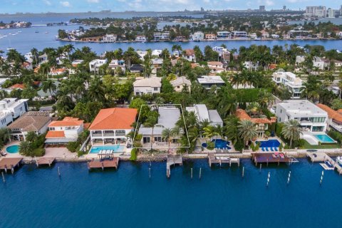 Купить земельный участок в Майами-Бич, Флорида № 743759 - фото 4