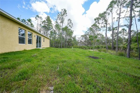 House in Port Charlotte, Florida 4 bedrooms, 153.29 sq.m. № 758208 - photo 25