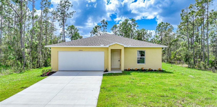 House in Port Charlotte, Florida 4 bedrooms, 153.29 sq.m. № 758208