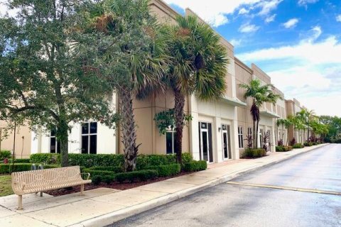 Immobilier commercial à vendre à West Palm Beach, Floride № 367877 - photo 23