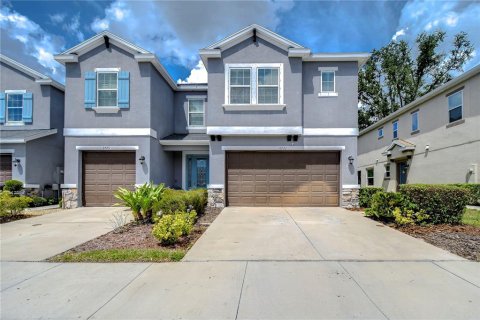 Adosado en venta en Tampa, Florida, 3 dormitorios, 172.05 m2 № 1363421 - foto 1