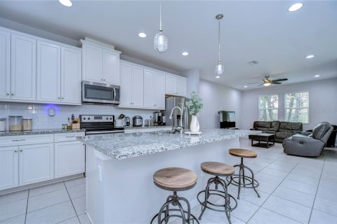 Adosado en venta en Tampa, Florida, 3 dormitorios, 172.05 m2 № 1363421 - foto 5