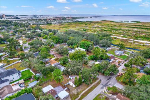 Villa ou maison à vendre à Tampa, Floride: 3 chambres, 122.07 m2 № 1407248 - photo 6