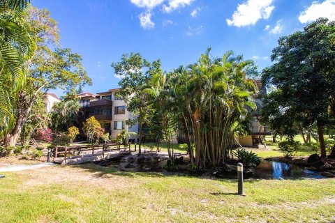 Condo in Lauderhill, Florida, 2 bedrooms  № 1380050 - photo 28