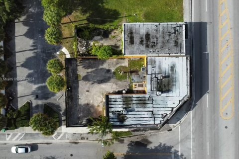 Propiedad comercial en venta en Miami, Florida № 1380045 - foto 2