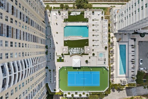 Condo in Miami, Florida, 1 bedroom  № 1394665 - photo 28