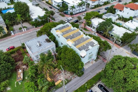 Copropriété à vendre à Miami Beach, Floride: 2 chambres, 103.68 m2 № 1395825 - photo 6