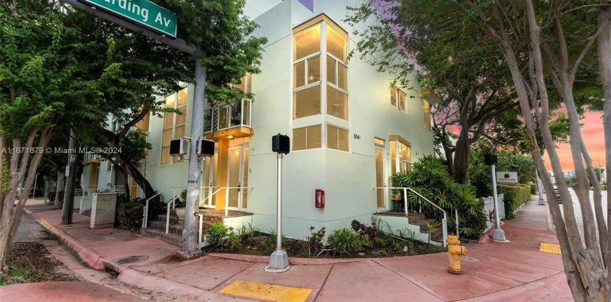 Condo à Miami Beach, Floride, 2 chambres  № 1395825