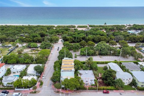 Copropriété à vendre à Miami Beach, Floride: 2 chambres, 103.68 m2 № 1395825 - photo 4