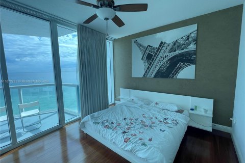 Condo in Miami Beach, Florida, 2 bedrooms  № 1394666 - photo 20