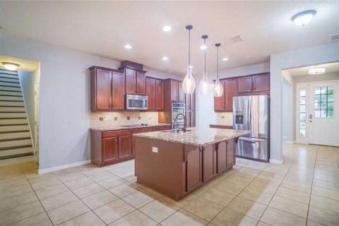 Casa en venta en Orlando, Florida, 5 dormitorios, 268.12 m2 № 1326286 - foto 11