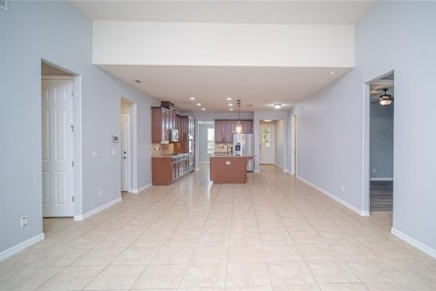 House in Orlando, Florida 5 bedrooms, 268.12 sq.m. № 1326286 - photo 17