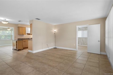 House in Beverly Hills, Florida 2 bedrooms, 119.66 sq.m. № 1326284 - photo 6