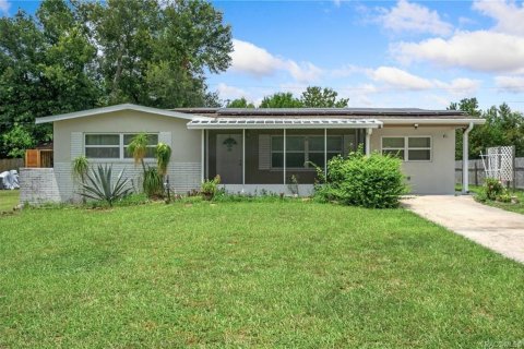 Villa ou maison à vendre à Beverly Hills, Floride: 2 chambres, 119.66 m2 № 1326284 - photo 1