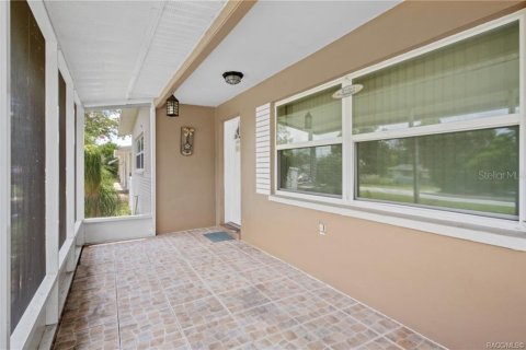 House in Beverly Hills, Florida 2 bedrooms, 119.66 sq.m. № 1326284 - photo 4