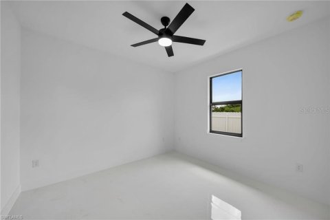 Casa en venta en Cape Coral, Florida, 4 dormitorios, 179.39 m2 № 1326247 - foto 23