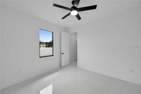 Casa en venta en Cape Coral, Florida, 4 dormitorios, 179.39 m2 № 1326247 - foto 21