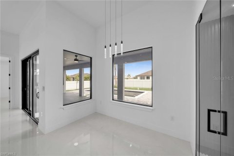 Casa en venta en Cape Coral, Florida, 4 dormitorios, 179.39 m2 № 1326247 - foto 8