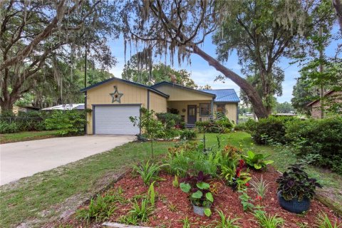 Villa ou maison à vendre à Interlachen, Floride: 3 chambres, 123.65 m2 № 1326285 - photo 1