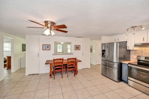 Casa en venta en Crystal River, Florida, 3 dormitorios, 156.82 m2 № 1326248 - foto 10