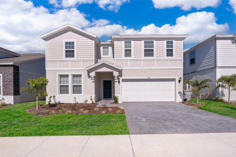 Casa en venta en Davenport, Florida, 10 dormitorios, 408.58 m2 № 867887 - foto 1